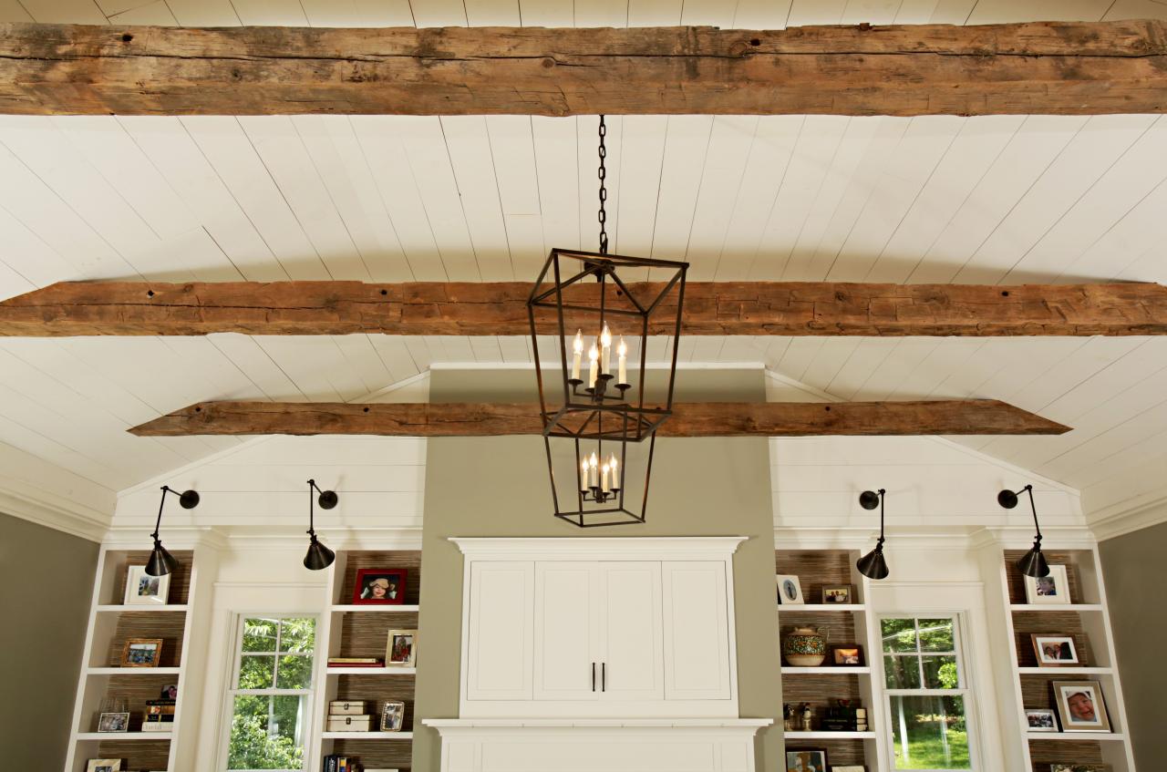 Design ideas for luxury homes using reclaimed wood beams