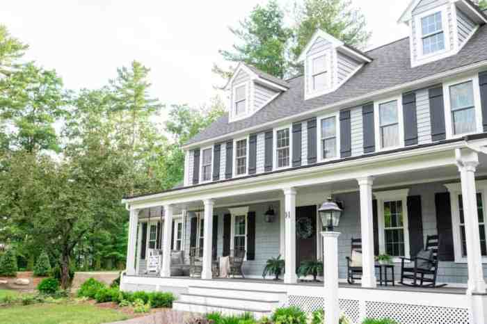 How to modernize a colonial style home exterior