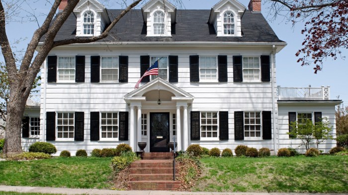 Common mistakes to avoid when designing a colonial style home exterior