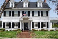 How to choose the right windows for a colonial style home exterior